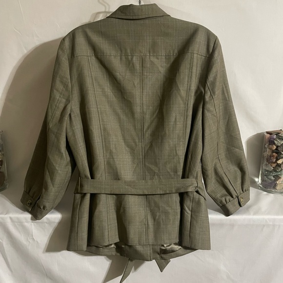 Banana Republic Women’s Blazer Jacket with belt size 12 NWT - Picture 3 of 3